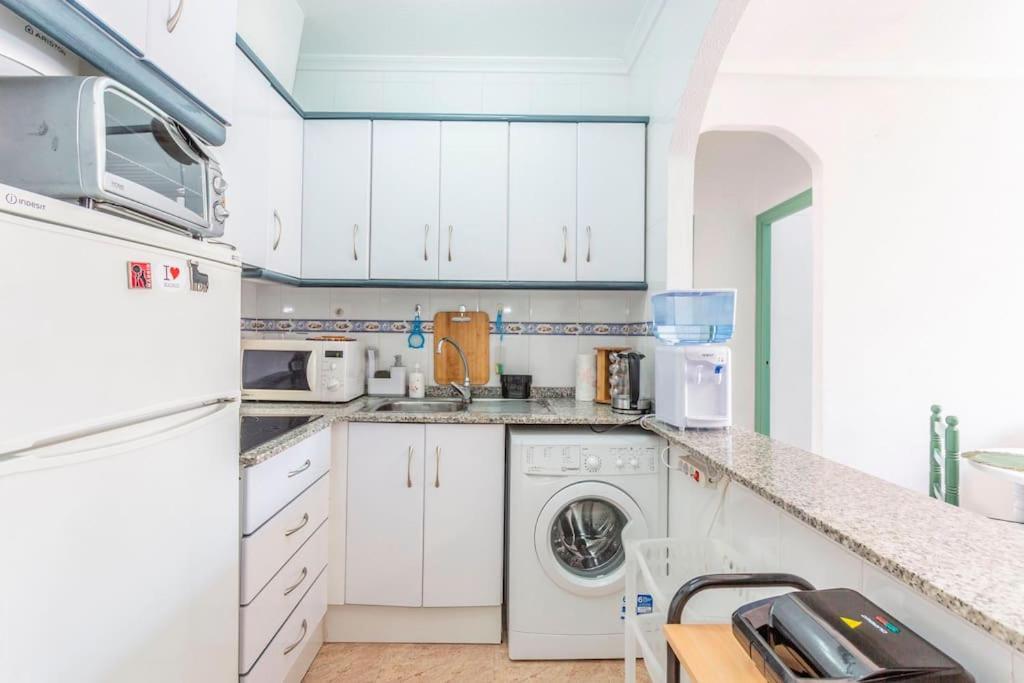 Green Lagoon Penthouse Торрев'єха Екстер'єр фото
